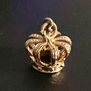 14K Yellow  Gold Crown Charm or Pendant‎